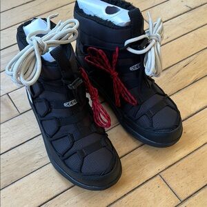 Keen Black Rain & Snow Boots